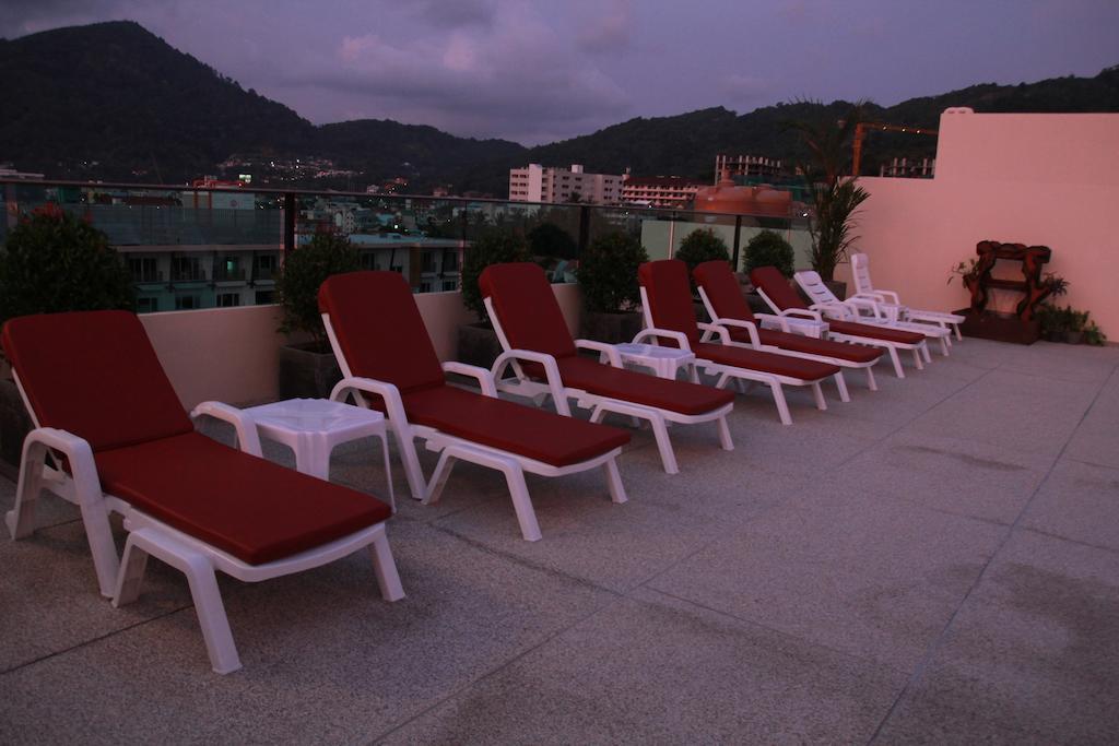 Hemingways Silk Hotel Patong Dış mekan fotoğraf